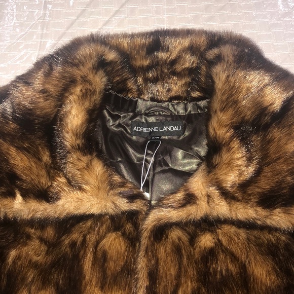 Gorgeous faux fur waist coat - Picture 4 of 6